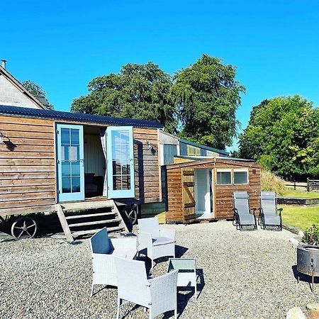 The Shepards Hut Apartamento Llwyn-Dafydd Exterior foto