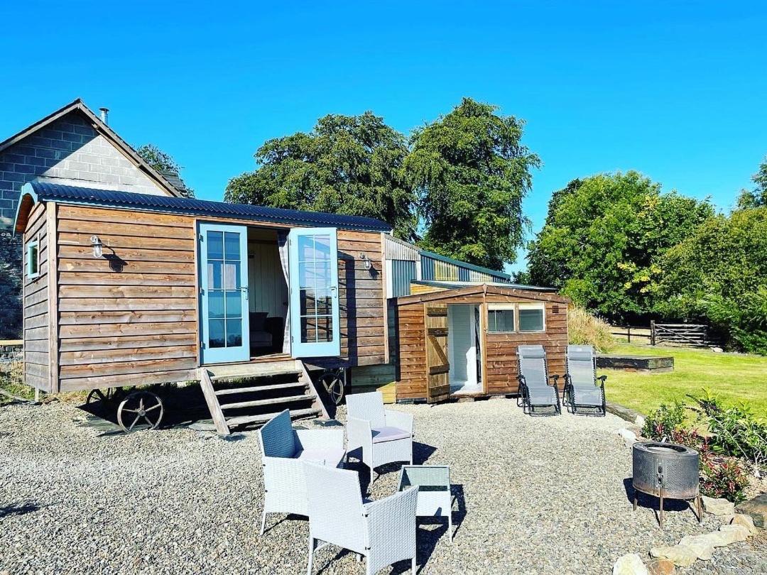 The Shepards Hut Apartamento Llwyn-Dafydd Exterior foto